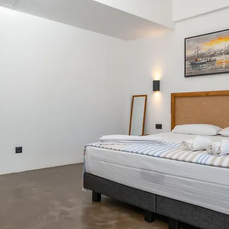 Moon Alaçatı Adults Only Çeşme