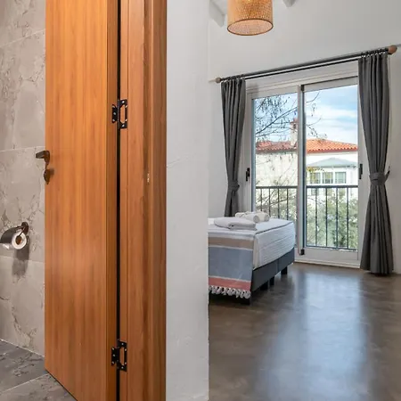 Moon Alaçatı Hotel