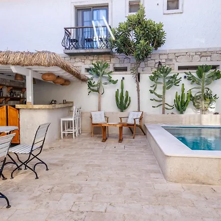 Moon Alacati Çeşme